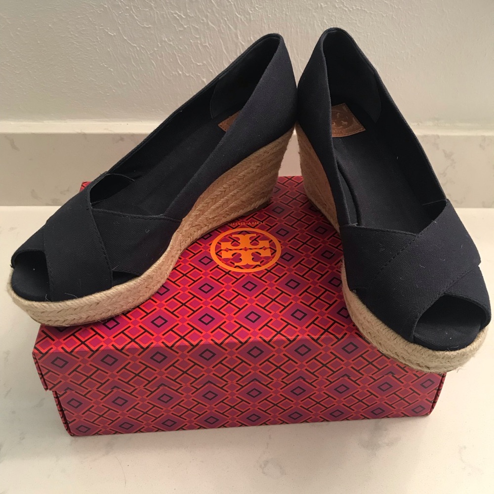 Tory Burch Filipa Navy Espadrilles NIB size 11